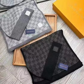 Éscarpe et chapeau Louis Vuitton
