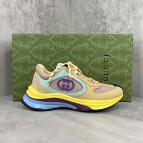 Gucci (16 modèles) - 0608